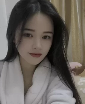 西站美女小倩