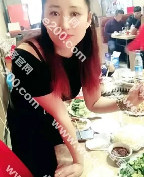 骚浪少妇、亲自验证，深喉内射样样棒