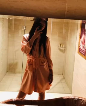 性感桃子屁股，弹性十足服务超好