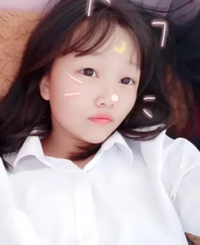 学生妹刚下海，丝足很正，不催人，温柔体贴